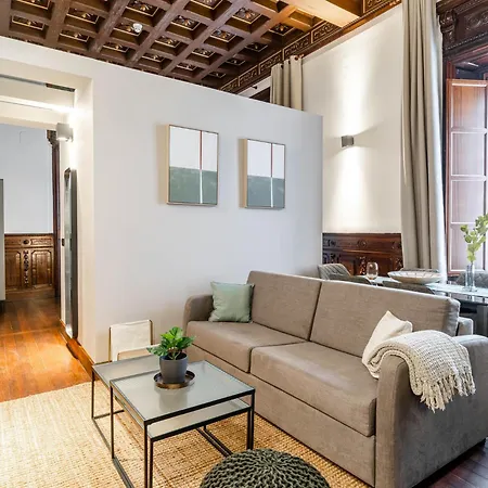 Limehome Palacio De Alava-velasco