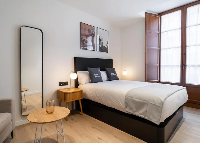 Limehome Palacio De Alava-velasco Vitoria-Gasteiz