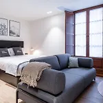 Limehome Palacio De Alava-velasco شقة *
