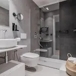 Limehome Palacio De Alava-velasco דירה *