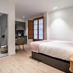 Limehome Palacio De Alava-velasco * ויטוריה-גאסטייז