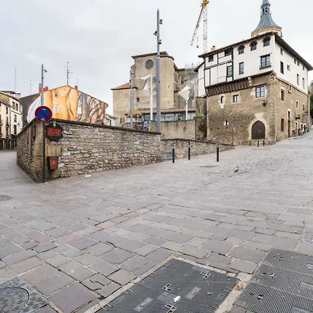 Lägenhet Limehome Palacio De Alava-velasco