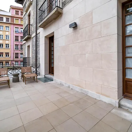 Limehome Palacio De Alava-velasco ビトリア・ガステイス