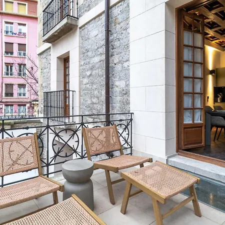 아파트 Limehome Palacio De Alava-velasco