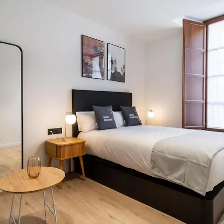 Limehome Palacio De Alava-velasco 비토리아개스테즈