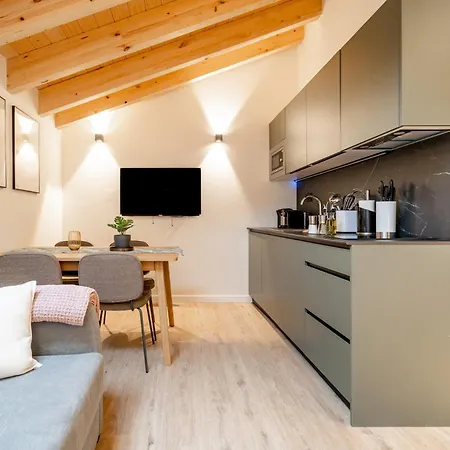 Limehome Palacio De Alava-velasco * 비토리아개스테즈
