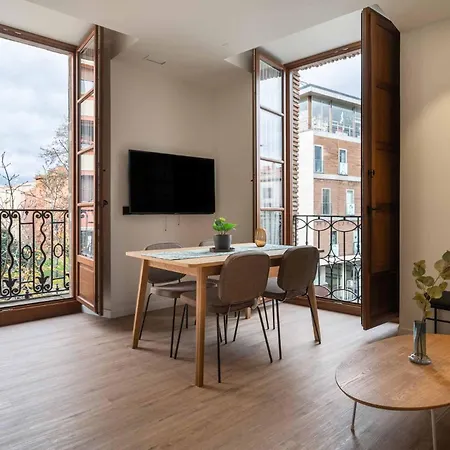 아파트 Limehome Palacio De Alava-velasco *