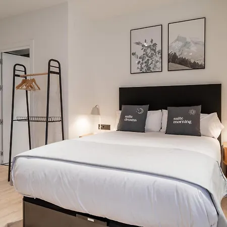 Limehome Palacio De Alava-velasco * 비토리아개스테즈