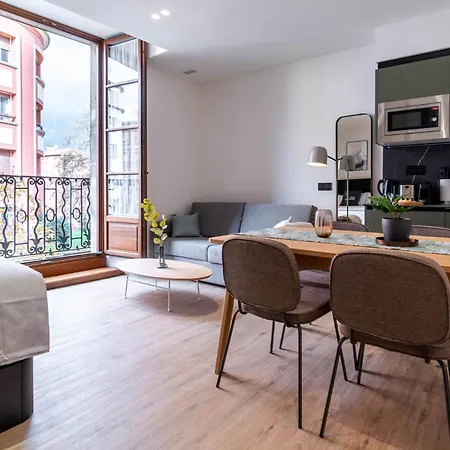 아파트 Limehome Palacio De Alava-velasco *