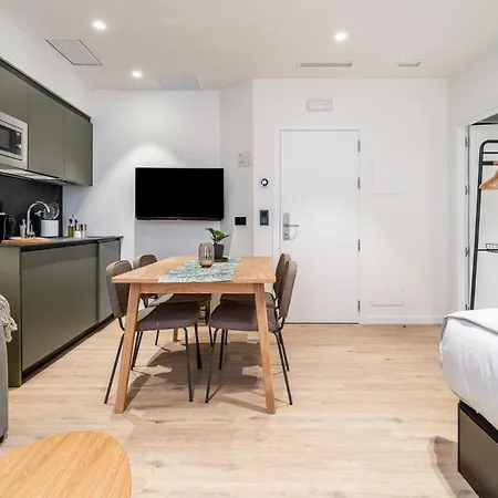 아파트 Limehome Palacio De Alava-velasco