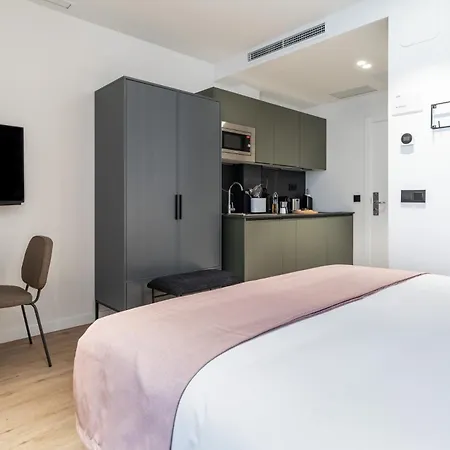 Apartment Limehome Palacio De Alava-velasco