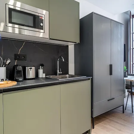 Limehome Palacio De Alava-velasco 아파트 *