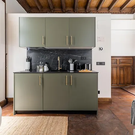 아파트 Limehome Palacio De Alava-velasco *
