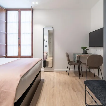 아파트 Limehome Palacio De Alava-velasco 비토리아개스테즈
