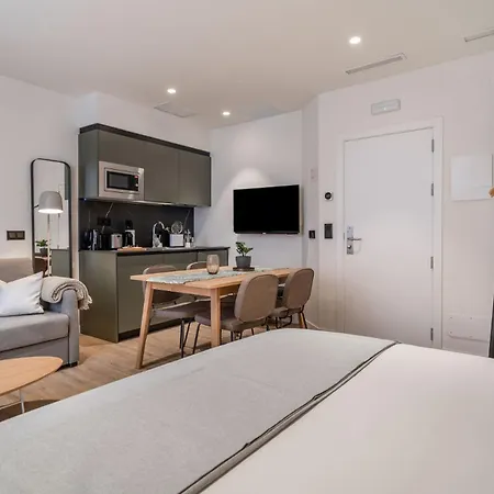 Limehome Palacio De Alava-velasco * 비토리아개스테즈