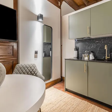Limehome Palacio De Alava-velasco 아파트