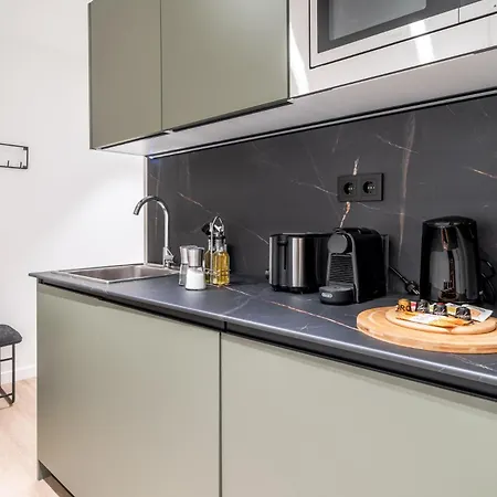 Limehome Palacio De Alava-velasco