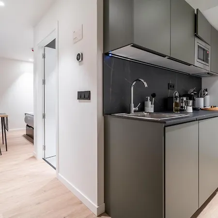아파트 Limehome Palacio De Alava-velasco