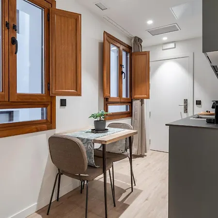 Limehome Palacio De Alava-velasco 아파트