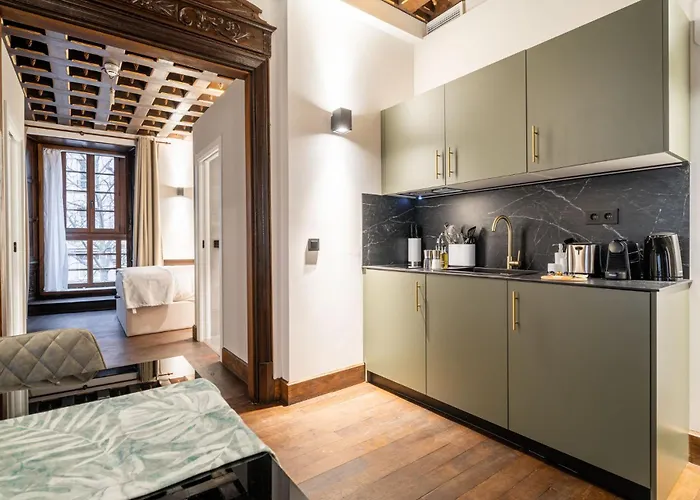 Limehome Palacio De Alava-velasco Apartament