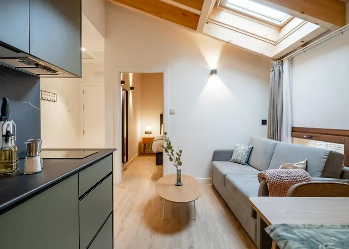 Limehome Palacio De Alava-velasco * Vitoria-Gasteiz