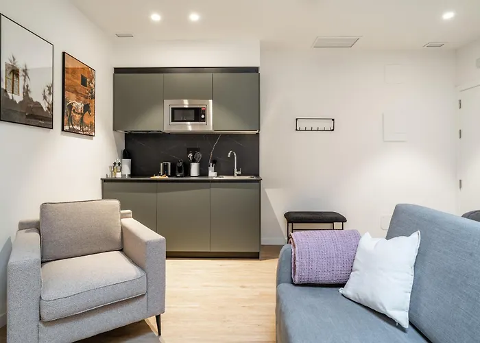 Limehome Palacio De Alava-velasco *