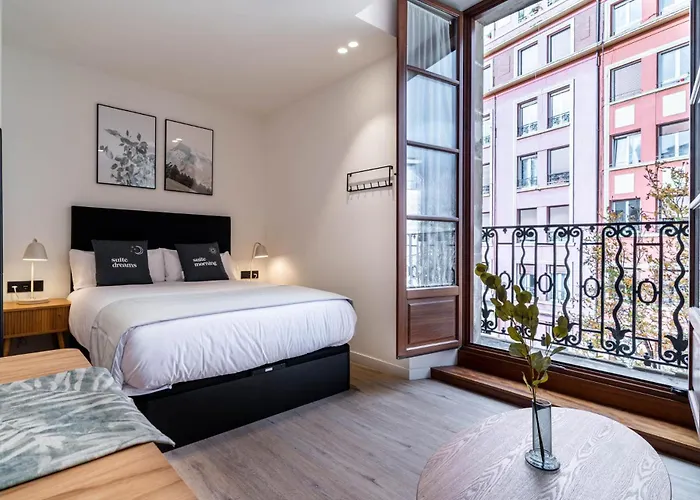 Limehome Palacio De Alava-velasco * Vitoria-Gasteiz